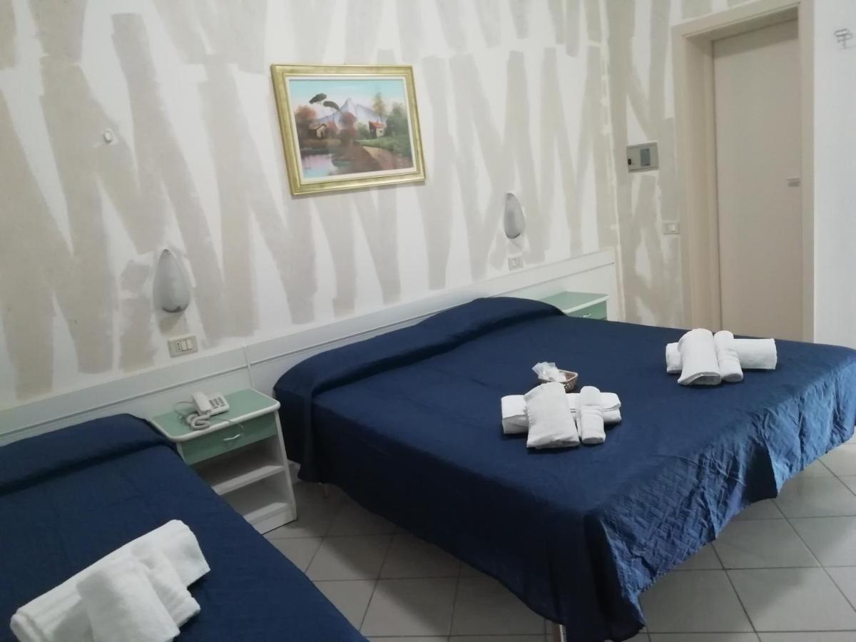 Hotel Mediterraneo 里米尼 外观 照片