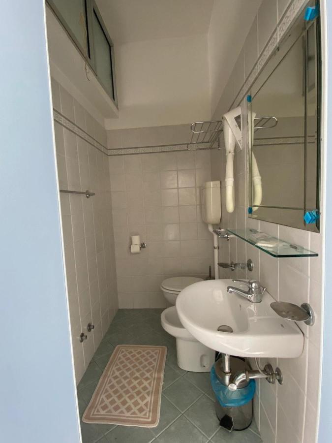 Hotel Mediterraneo 里米尼 外观 照片